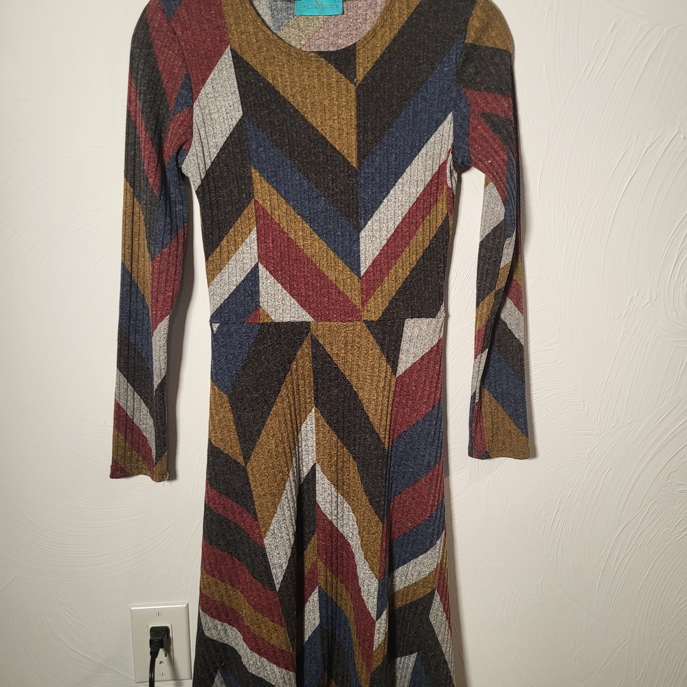Bella D. Multicolor Chevron Long Sleeve Dress - Picture 3 of 4